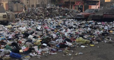 قارئ يشكو تراكم القمامة فى شارع 135 شبرا الخيمة بمحافظة القليوبية