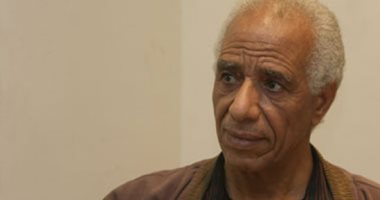 لمحة من حياة الشاعر حسن طلب بعد حصوله على جائزة سلطان العويس 2023