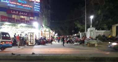 شكوى من إشغالات الباعة الجائلين والمحلات التجارية للشوارع فى دار السلام.. صور