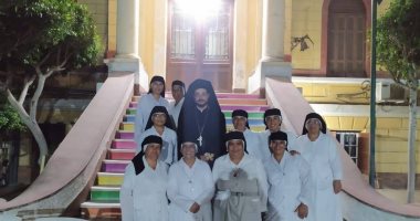 نائب بطريرك الكاثوليك يزور راهبات يسوع ومريم القبطيات