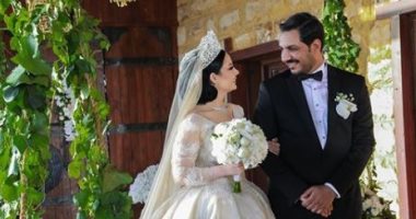 أول تعليق للفنانة ديانا كرزون بعد الجدل على السوشيال ميديا بسبب زفافها