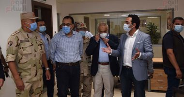 مصطفى مدبولي يتفقد مبنى مجلس الوزراء و"الخارجية" بالعاصمة الإدارية