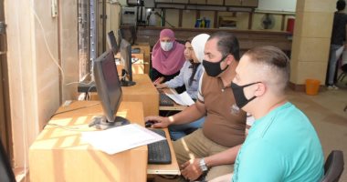 مستشفى الطلبة بالجيزة تستقبل طلاب جامعة القاهرة الجدد لإجراء الكشف الطبى
