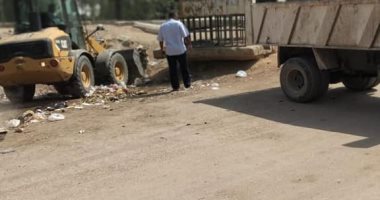 رفع 20 طن أتربة وقمامة فى حملة نظافة بسوهاج  