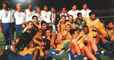 فيفا يحتفى بمرور 23 عاما على فوز البرازيل بكأس العالم تحت 17 عاما فى مصر.. صور