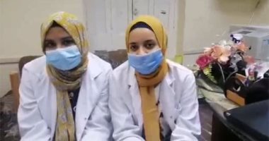 طالبتان بسوهاج تبتكران جهاز لاختبار كشف كورونا بالمنزل.. فيديو وصور