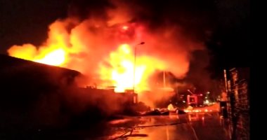 إخماد حريق داخل مصنع فى مدينة السلام دون إصابات  