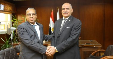 الدكتور محمد محجوب يتسلم مهام منصبه كأول رئيس لجامعة الأقصر