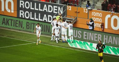 دورتموند يسقط أمام أوجسبورج بثنائية فى الدوري الألماني.. فيديو