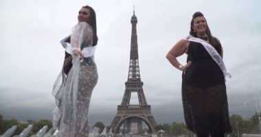 عرض أزياء للبدينات أمام برج إيفل يرفع شعار "كل النساء جميلات".. فيديو وصور