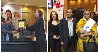تكريم دينا شرف الدين بوسام سيدة الوطن العربي في حضور أحمد عبدالعزيز 