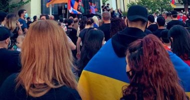 مئات الأرمن الأمريكان يتظاهرون لمطالبة الكونجرس بإدانة هجوم أذربيجان