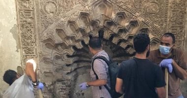 "سيرة القاهرة" مبادرة شبابية لتنظيف المناطق الأثرية الإسلامية المغمورة