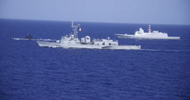 القوات البحرية المصرية والإسبانية تنفذان تدريبا عابرا بنطاق الأسطول الجنوبى بالبحر الأحمر