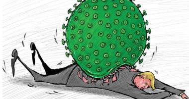 فيروس كورونا ينهش جسد الرئيس ترامب فى كاريكاتير كويتي