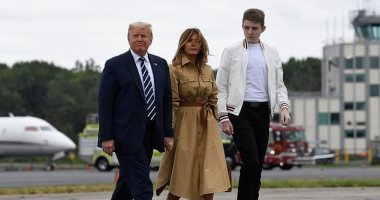 دونالد ترامب برفقة ابنه بارون وزوجته ميلانيا