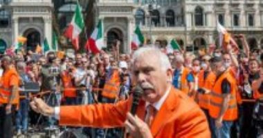 السترات البرتقالية بإيطاليا تدعو لمظاهرات ضد الحكومة بسبب إجراءات كورونا 
