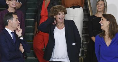 اتهام نائبة رئيس وزراء بلجيكا المتحولة جنسيا بتدمير قيم الحضارة الغربية