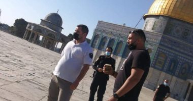 الاحتلال الإسرائيلي يعتقل 2 من حراس المسجد الأقصى ويقتادهما إلى مركز التحقيق