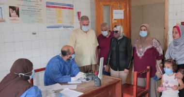 قوافل جامعة طنطا توقع الكشف الطبى على 641 حالة بقرية صفط تراب