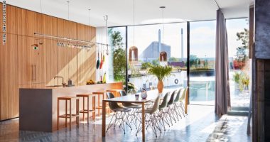 معمارى دنماركى يحول سفينة إلى قصر عائم وزنه 450 طنا لسكن عائلته صور معمارى دنماركى يحول سفينة إلى قصر عائم وزنه 450 طنا لسكن عائلته صور
