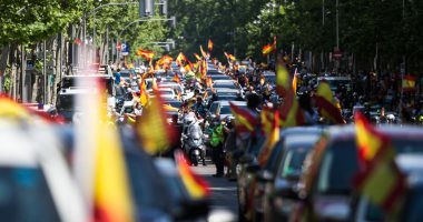 مؤيدو حزب يمينى فى إسبانيا يتظاهرون ضد قيود كورونا فى مدريد