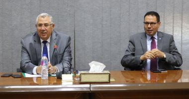 وزير الزراعة يستعرض مع الجمعية المصرية لشباب الأعمال منظومة تحديث الري