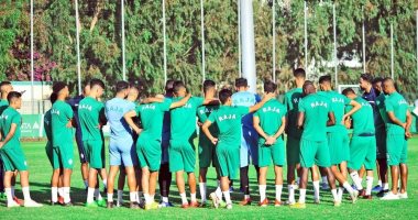 قائمة الرجاء المغربى تزيد لـ14 لاعباً استعداد لمواجهة الزمالك