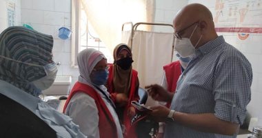 الكشف وتوفير العلاج لـ1300 مواطن بكوم الصعايدة فى بنى سويف