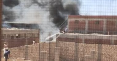 السيطرة على حريق بمصنع لمخلفات الإسفنج في مدينة بلبيس بالشرقية
