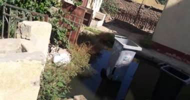 استجابة لسيبها علينا.. "تعليم القاهرة": شفط مياه صرف من مدرسة بمصر الجديدة