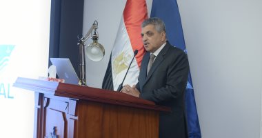 رئيس هيئة قناة السويس: وزارة الصحة تقوم بخدمة جليلة لرعاية صحة المصريين