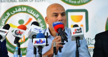 محمد يوسف يوقع عقود تدريب البنك الأهلي لمدة موسمين