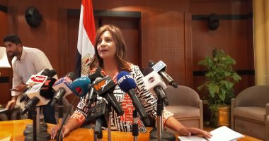 وزيرة الهجرة تناشد المصريين بالخارج للمشاركة بانتخابات النواب عبر البريد السريع