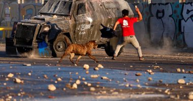 صور.. إصابات واعتقالات فى احتجاجات عنيفة ضد حكومة تشيلى