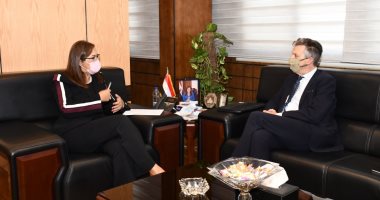 وزيرة التخطيط تستقبل السفير البريطانى بمصر لمناقشة تعزيز التعاون المشترك 