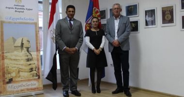 سفير مصر ببلجراد يفتتح معرضا لامتداد الفن المصرى عبر العصور بمتحف بيلا سركفا