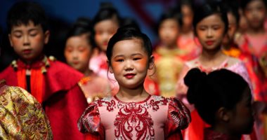 أسبوع الموضة الصينى للأطفال ..ملابس عصرية وقصات جديدة لصيف وخريف2021.. ألبوم صور