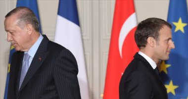 أردوغان يخدع الجميع باسم الدين.. أوروبا تفضح أكاذيبه.. الإعلام الإسبانى: الرئيس التركى يمول الأئمة المتطرفين داخل فرنسا لنشر الإرهاب.. و"20 مينوتوس": الديكتاتور ينتقد زعماء أوروبا ويعيش حياة سرية مشينة