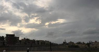 صور.. هطول متقطع للأمطار بمختلف أنحاء شمال وجنوب سيناء
