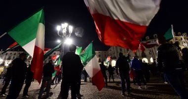صور.. تواصل المظاهرات فى إيطاليا احتجاجا على إجراءات الحد من انتشار كورونا