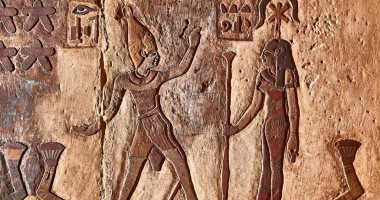س وج .. هل استطاعت البعثة الأثرية المصرية الألمانية إعادة نقوش معبد إسنا الملونة؟