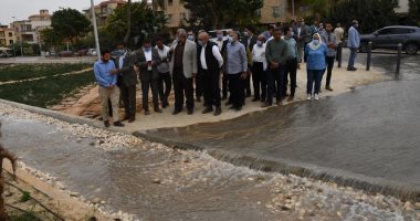 وزير الإسكان يشهد تجربة تجميع المياه بالجزر الوسطى بعد تخفيض منسوبها