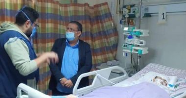 رئيس جامعة القناه يفاجئ المستشفيات الجامعية بزياره ليلية