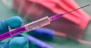 استشارى أمراض باطنة بموسكو: الإعلان عن النتائج النهائية للقاح "سبوتنيك" قريبا 