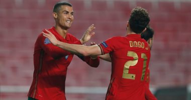رونالدو وسيلفا يقودان هجوم البرتغال أمام إذربيجان في تصفيات كأس العالم