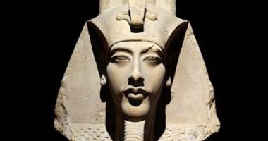 ومضات تاريخية .. الملك إخناتون نادى بالتوحيد وحكم مصر 17عامًا