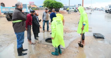 شركتا مياه وصرف الإسكندرية :الانتهاء من شفط مياه الأمطار واستمرار الطوارئ