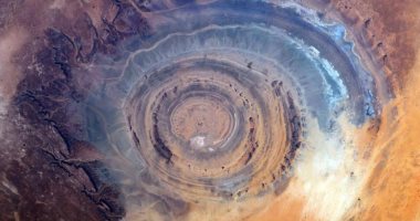"قلب الريشات" تكوينات صخرية ساحرة تخفى الكنوز ويحرسها الجن فى أساطير موريتانيا