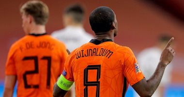 فينالدوم وديباي يقودان تشكيل هولندا أمام تركيا بتصفيات كأس العالم